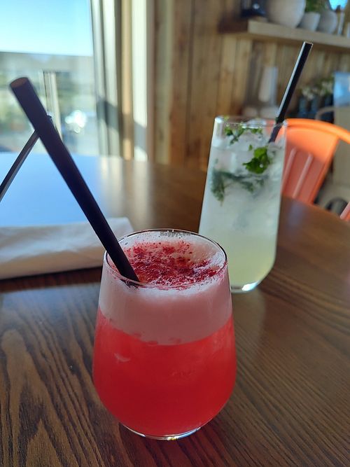 Cherry Bakewell & Mojito cocktails at The Oyster Catcher in Rhosneigr