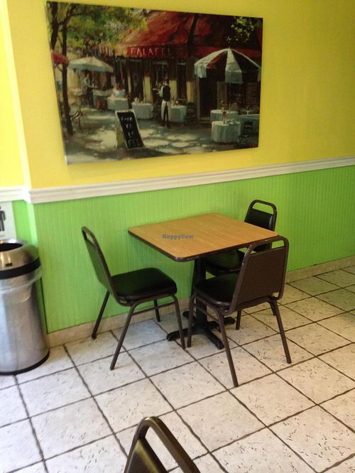 Mmmmm... Where to sit at vfalafel in Washington