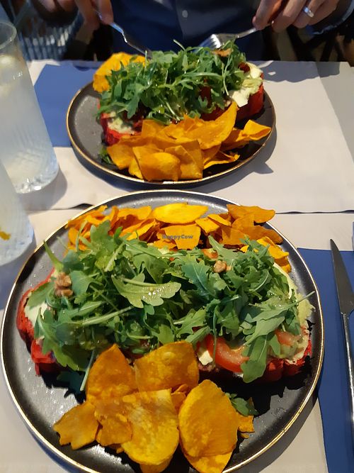 Vegan beetroot toast at Hostel and Suites des Arts in Amarante