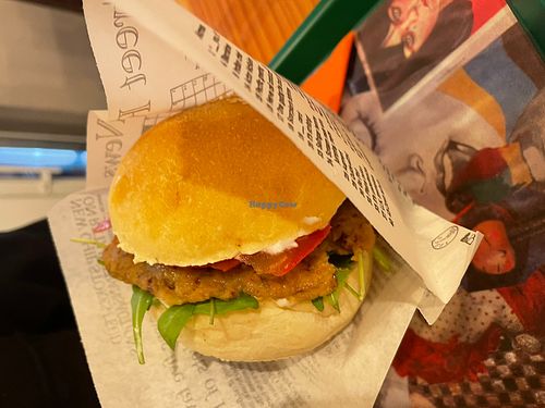Vegan soul burger   at Duecento Grammi in Perugia