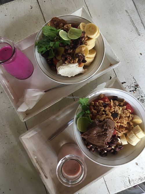 Smoothie bowls at Alchemy in Ubud