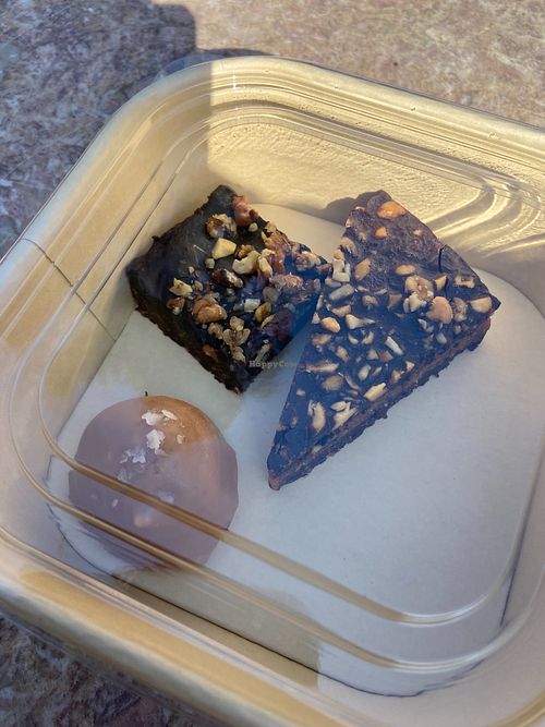 Chocolate ball, raw cakes 🍪 at Café Smedjan in Flyinge