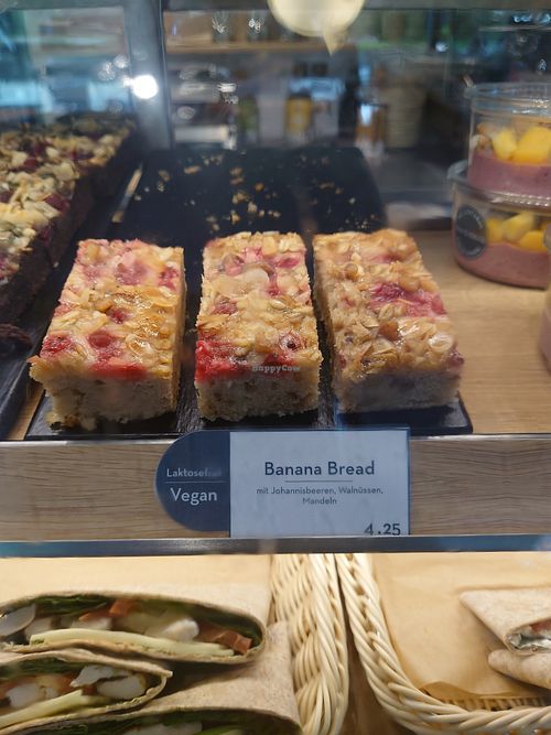 Banana Bread at Dean & David - Weliosplatz in Wels