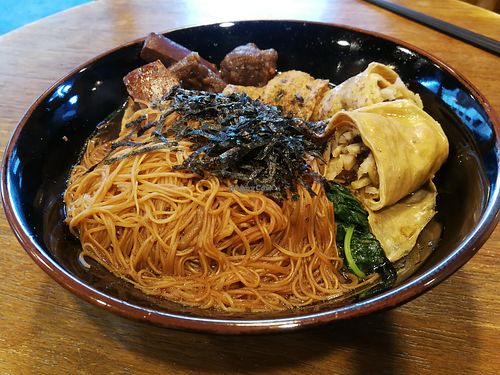 noodles in broth at Veggie - 大蔬滷味 in Hualien