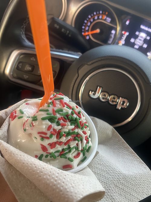 Vegan Vanilla Oatmilk Fro-Yo w/Holiday Sprinkles (Confirmed Vegan Friendly by Personnel) 😛  at Yogurt Mill in Modesto