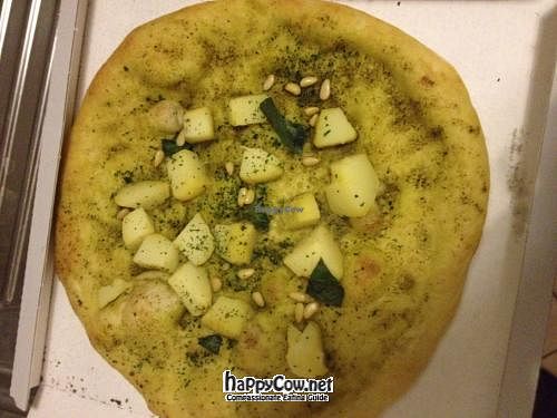 foccacia patate e pinola at Sfizy Veg in Berlin