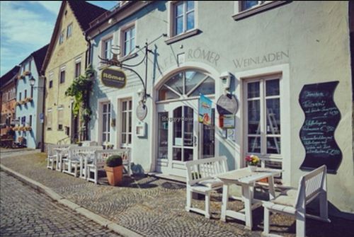 Café Römer, veganer Kuchen und vegane Milch at Café Römer in Prichsenstadt