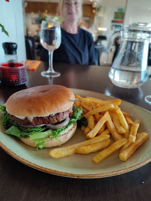 The vegan burger at B&S Restaurant in Bloenduos
