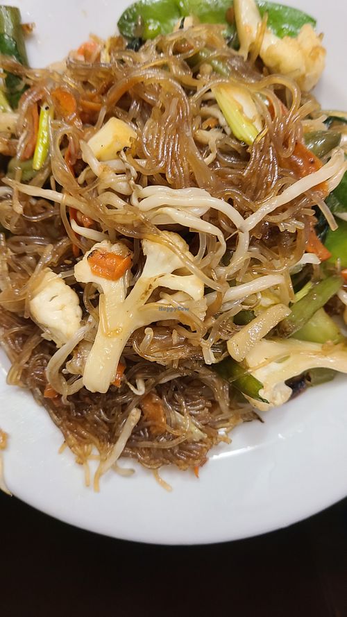 Tau Xao Ra stir-fried glass noodles at Indochine in Wilmington