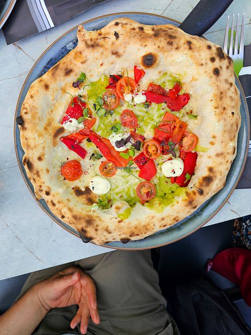 Pizza Vegana at Castos Emden in Emden