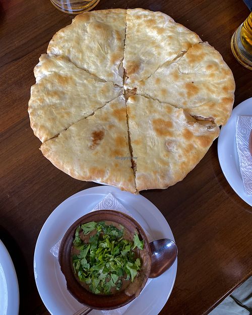 Lobio and lobiani  at Chinebuli in Gori