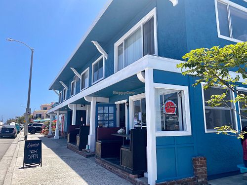 Exterior   at La Jenelle Natural Cafe in Oxnard
