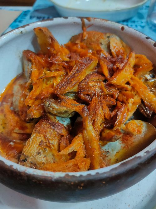 Patatas norteñas at Distrito Vegano Invernadero in Madrid