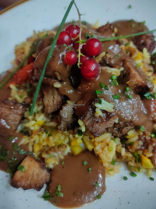 Kabuli Pulao at Distrito Vegano Invernadero in Madrid