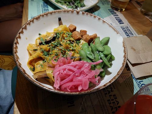 Main / Dry ramen at Distrito Vegano Invernadero in Madrid