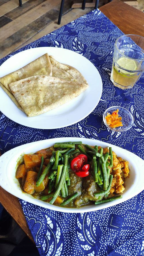 Roti dish with Adjuma pepper and home-made Ginger Beer at The Old Soul in Amsterdam