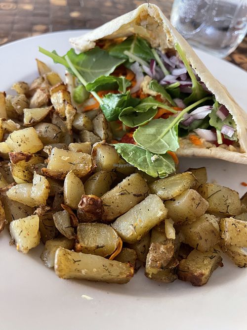 Chkn Salad Pita #Veganuary at Love n Light in St Louis