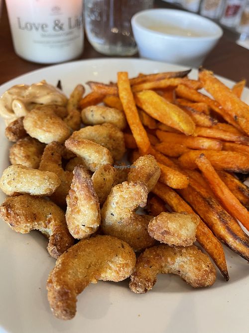 Special menu item: popcorn shrimp with sweet potato fries  #Veganuary at Love n Light in St Louis
