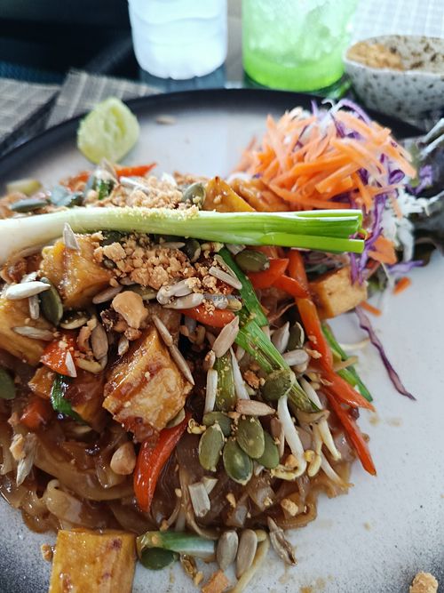 Pad Thai Tofu at Poke Bowl in Koh Chang