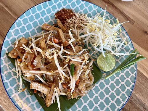 Pad Thai with tofu  #Veganuary at May Veggie Home in Bangkok