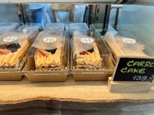 Carrot cakes #Veganuary at May Veggie Home in Bangkok