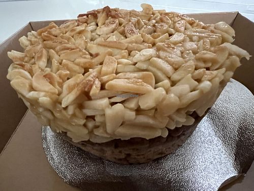 Toffee cake #Veganuary at May Veggie Home in Bangkok