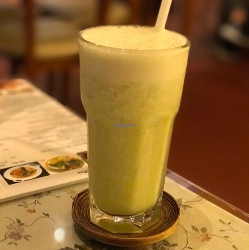 pineapple basil leaf iced blended drink at May Veggie Home in Bangkok