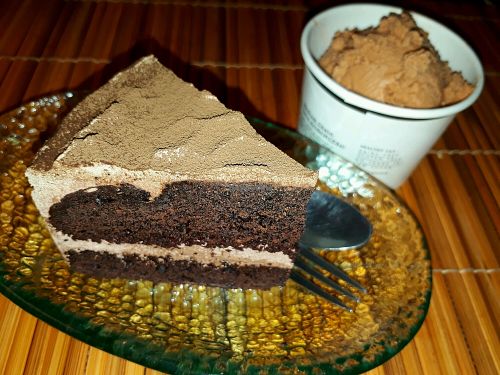 Soft Choco Cake with Thai Tea Ice Cream at May Veggie Home in Bangkok