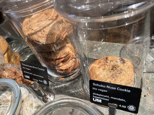 vegan cookies  at Um in Basel