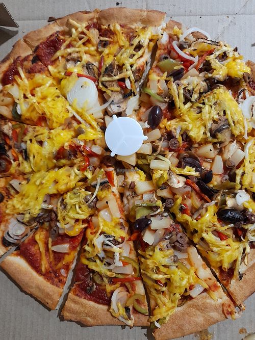 Vegan option at Pauly's Pizza in New Norfolk