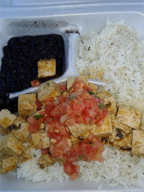 Who's tofu bowl at Wahoo's in Chino Hills