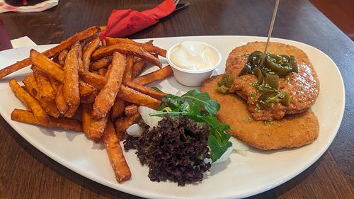 Vegan Schnitzel with peanut and jalapeno sauce at Café Extrablatt in Mainz