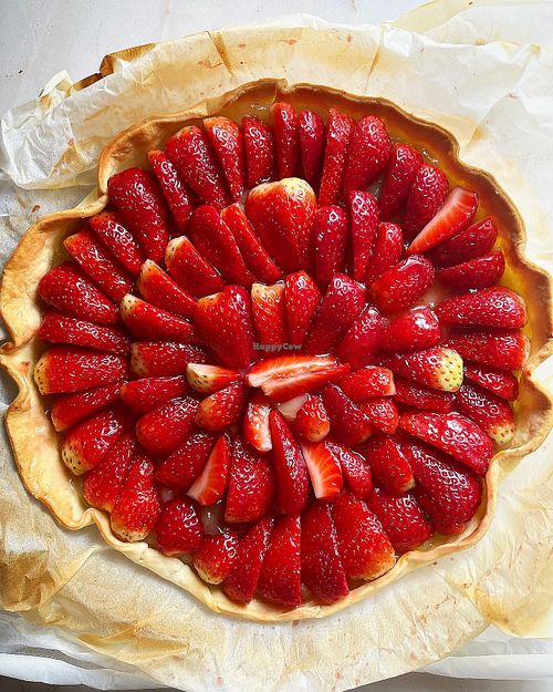 Tarte Morangos   at Olha que bem in Braganca