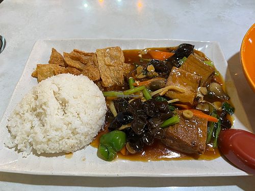 Braised tofu rice $6.80 7.5/10  at Red Apple 红苹果素食 - Tampines in East Singapore