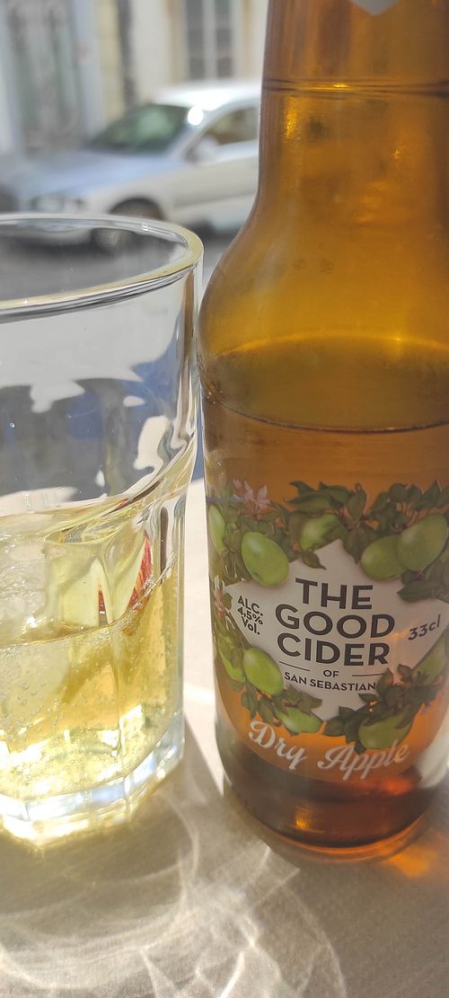 Bebidas artesanais 100% de grande variedade. at Cajual Vegan Foodsters in Loule