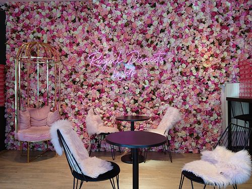 Instragrammable place inside at Royal Donuts in Wels