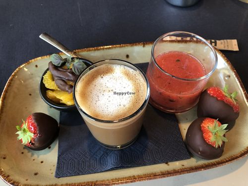 Rabarber, haver cappuccino enz   at Grand Cafe Ter Nose in Terneuzen