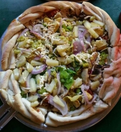 vegan 'California Cuisine' pizza with Daiya cheese for an additional 1 $ - best crust ever! at Lake Tahoe Pizza Company in South Lake Tahoe