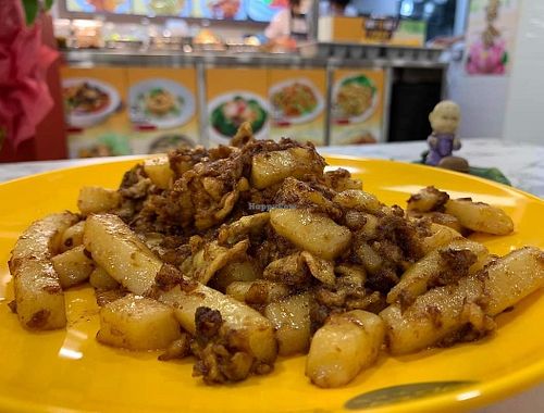 Fried Radish Cake 炒菜头粿 ~ 不得不失. Photo by Henry Lau aka Mr Purple at Unicuz Vegetarian 宏缘素食 - Aperia Mall in Central Singapore