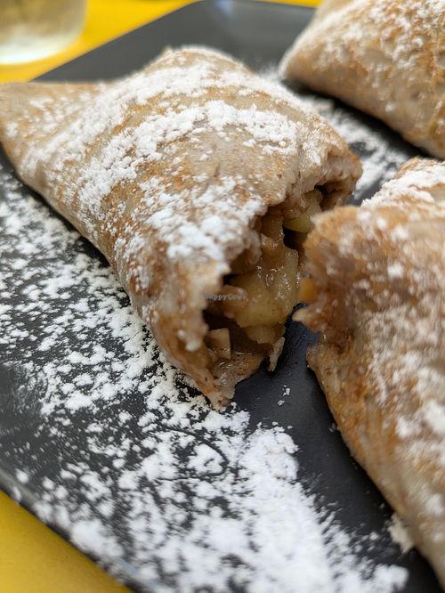  at Café G in St Julians