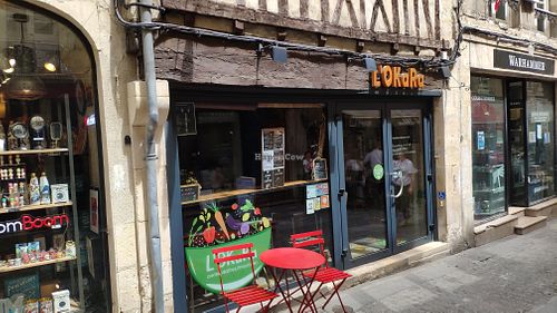 entrance at L'Okara in Caen