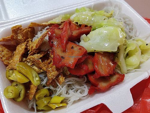 white bee hoon set. $3 at Wan Yuan 萬緣齋 - Jurong West in West Singapore