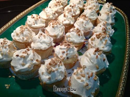 mini cupcakes at Cafebar Salon in Basel