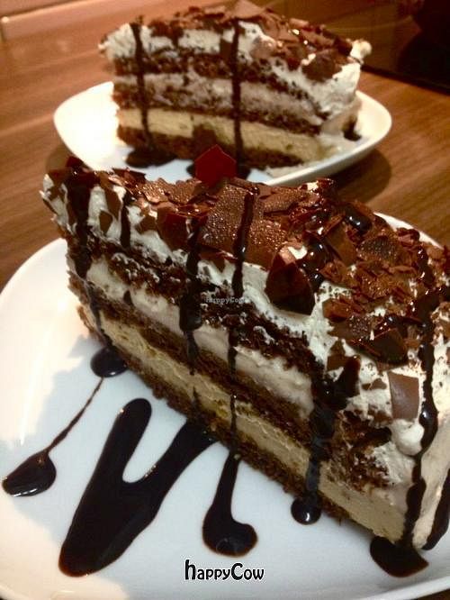 peanutbutter-banana-chocolate cake at Cafebar Salon in Basel