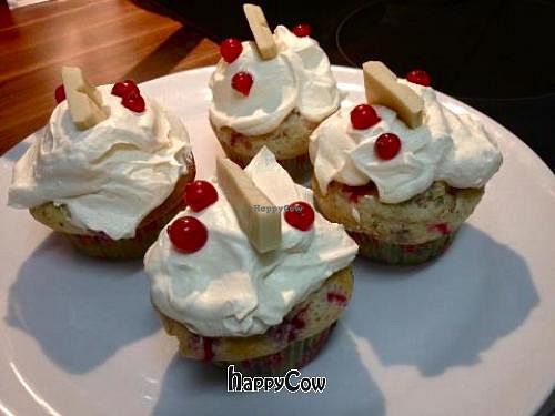 cupcakes at Cafebar Salon in Basel