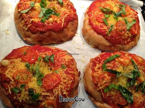 pizza's at Cafebar Salon in Basel