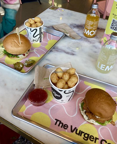 GF chicken burger, festive turkey burger & tater tots  #Veganuary at The Vurger Co in Manchester