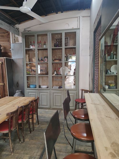 Indoor seating at Greta in Sant Cugat Del Valles