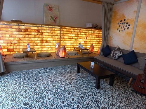 Intrerior at Star Crystal Organics in Chiang Mai