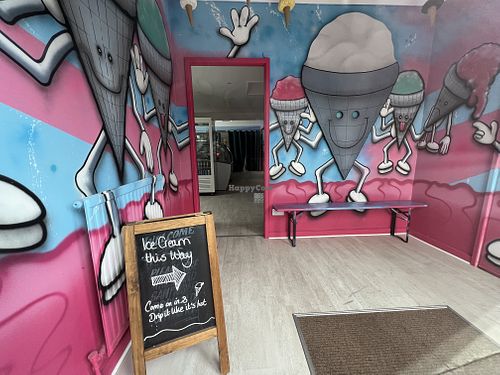 16 Below decor  at 16 Below in Aberdeen